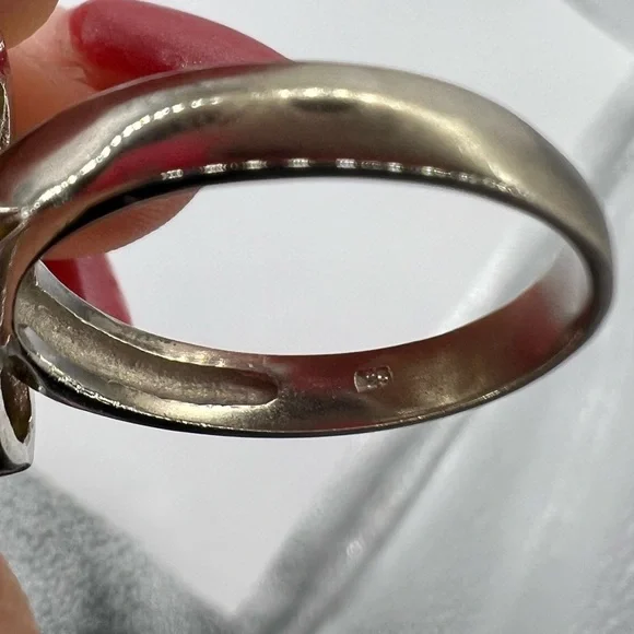 Vintage 925 Sterling Silver Peridot Flower Ring w/ Clear CZ Center, Size 7 - Picture 4 of 4